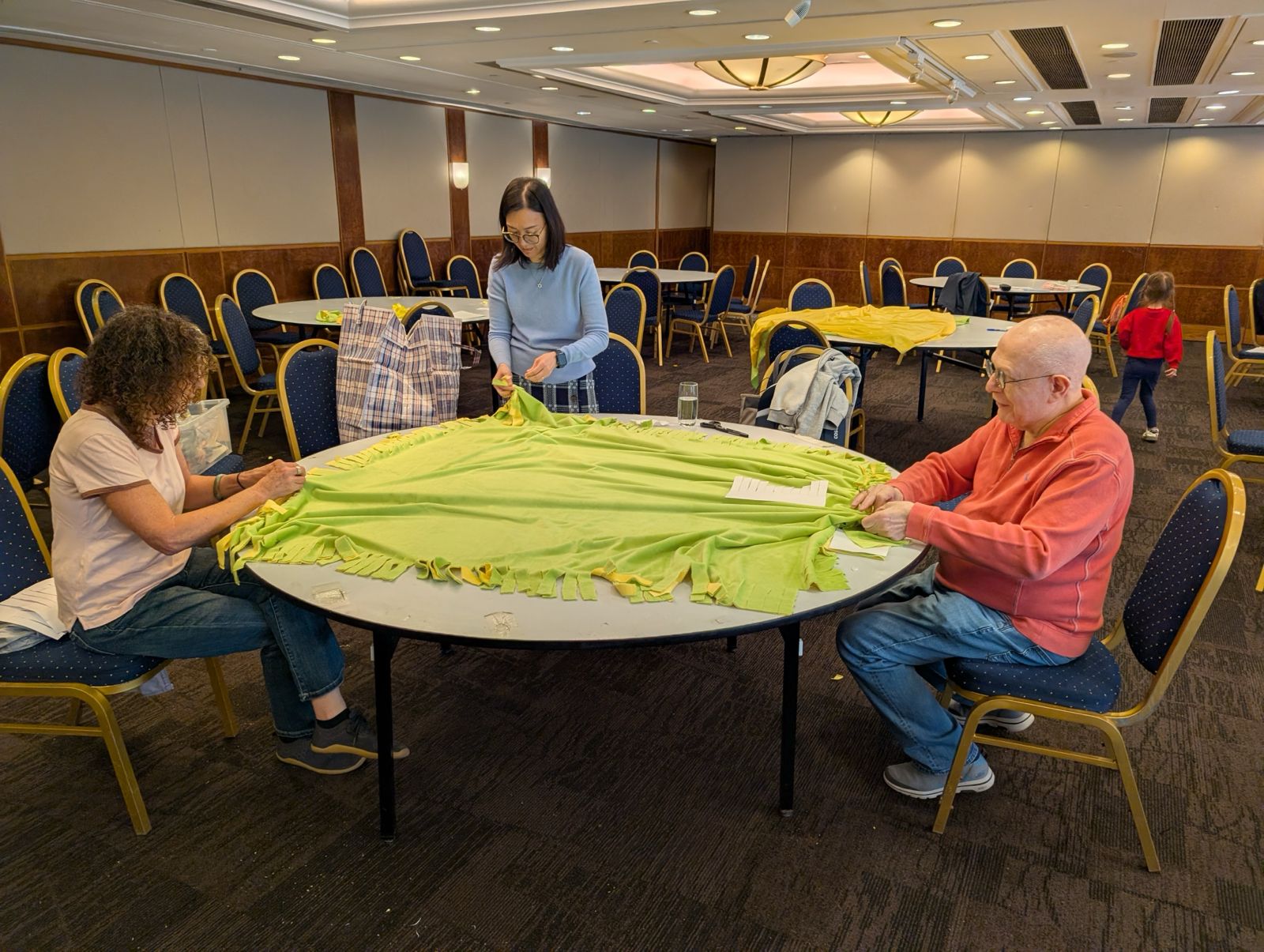 MitzvahDay2025_BlanketMaking_1