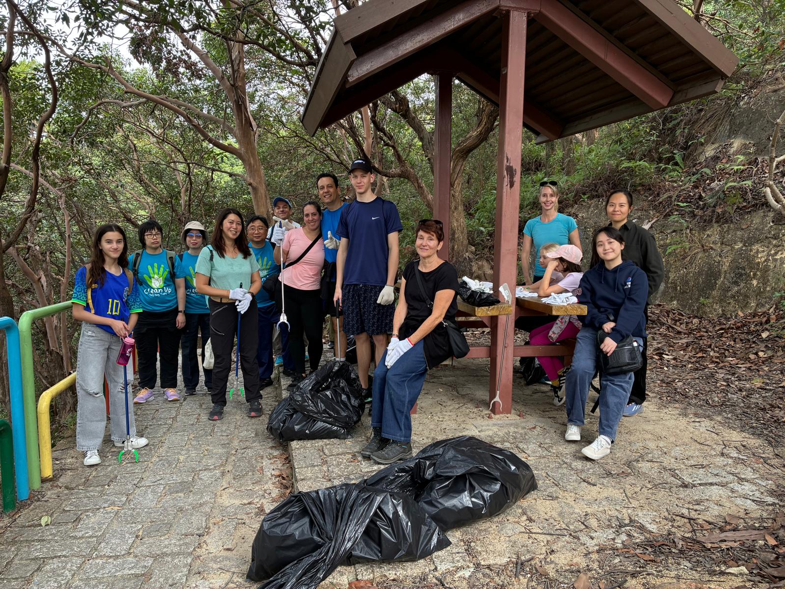 MitzvahDay2025_HikingTrialCleanUp_2